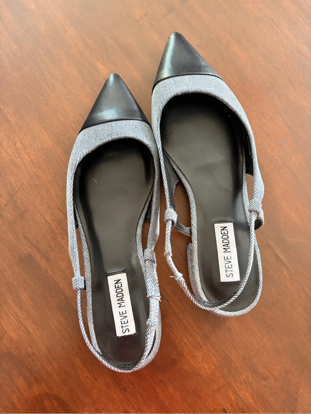 Steve Madden Two-Tone Pointed Slingback Flats in Navy and Gray